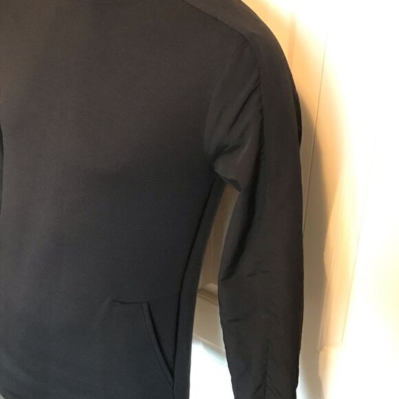 Reebok sweater  - Picture 9 of 9